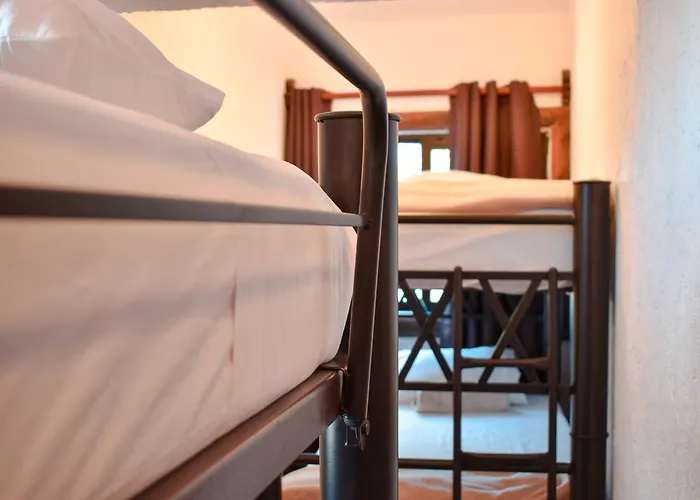 Dormitory Room Mixed