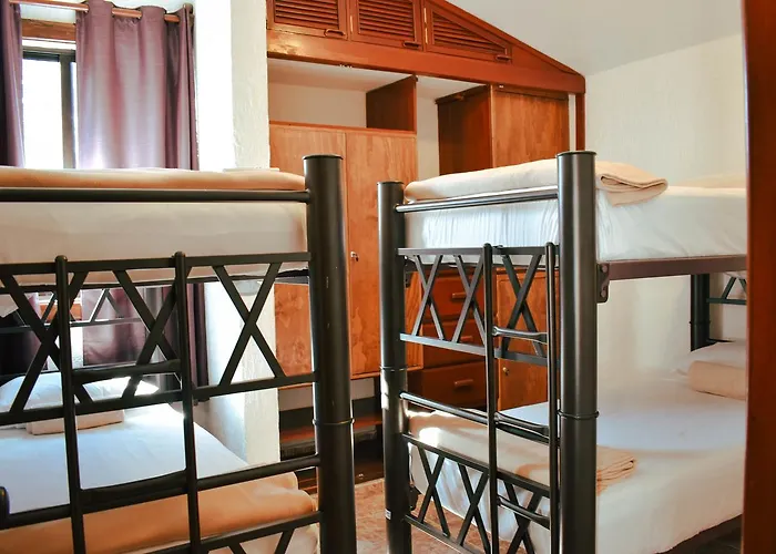 Dormitory Room Mixed